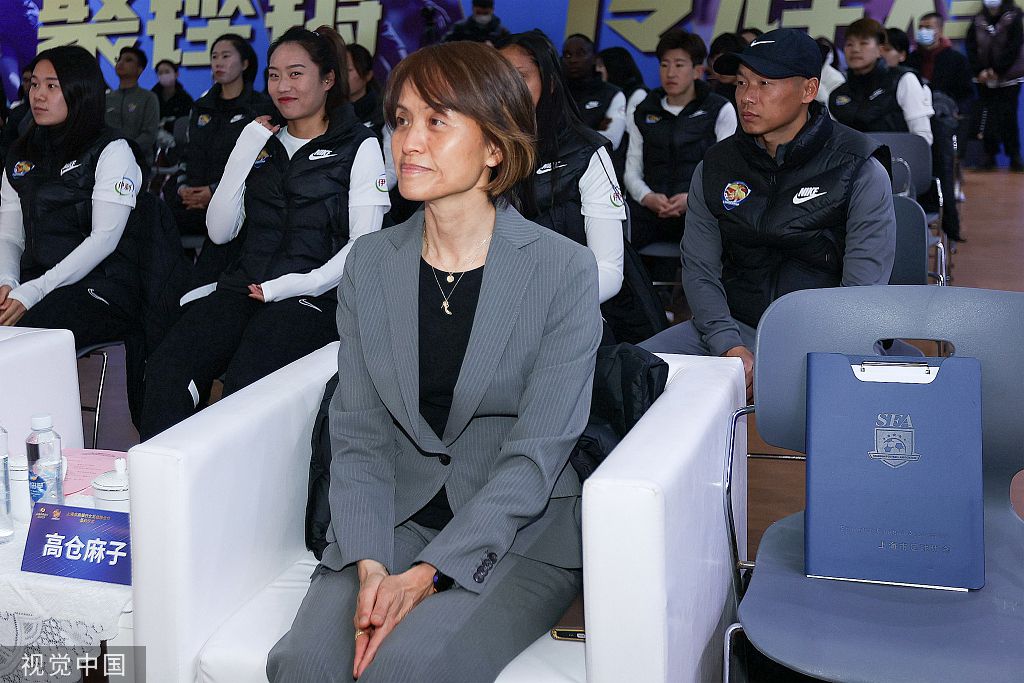 根据赛程安排，国足将分别于明年1月13日、17日、22日迎战亚洲杯小组赛同组对手塔吉克斯坦队、黎巴嫩队和卡塔尔队。